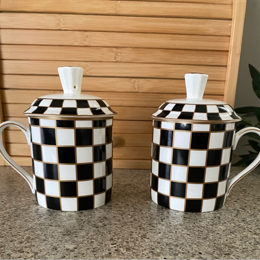 Porlien Steve & Won Fine Porcelain Mug with Cover Set